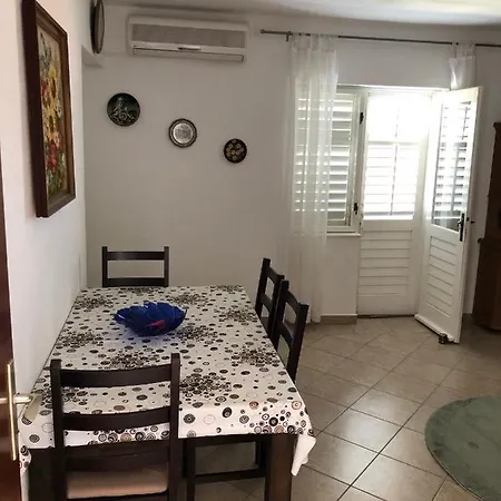 Apartmani Area Doma Trogir Exterior photo