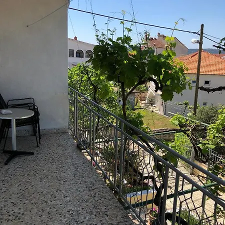 Apartmani Area Doma Trogir Exterior photo
